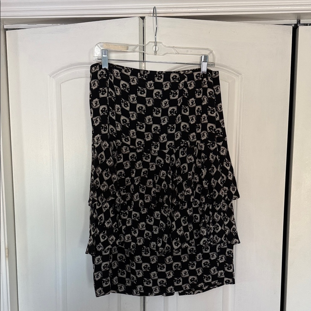 Vintage Black and Cream Asymmetrical Skirt